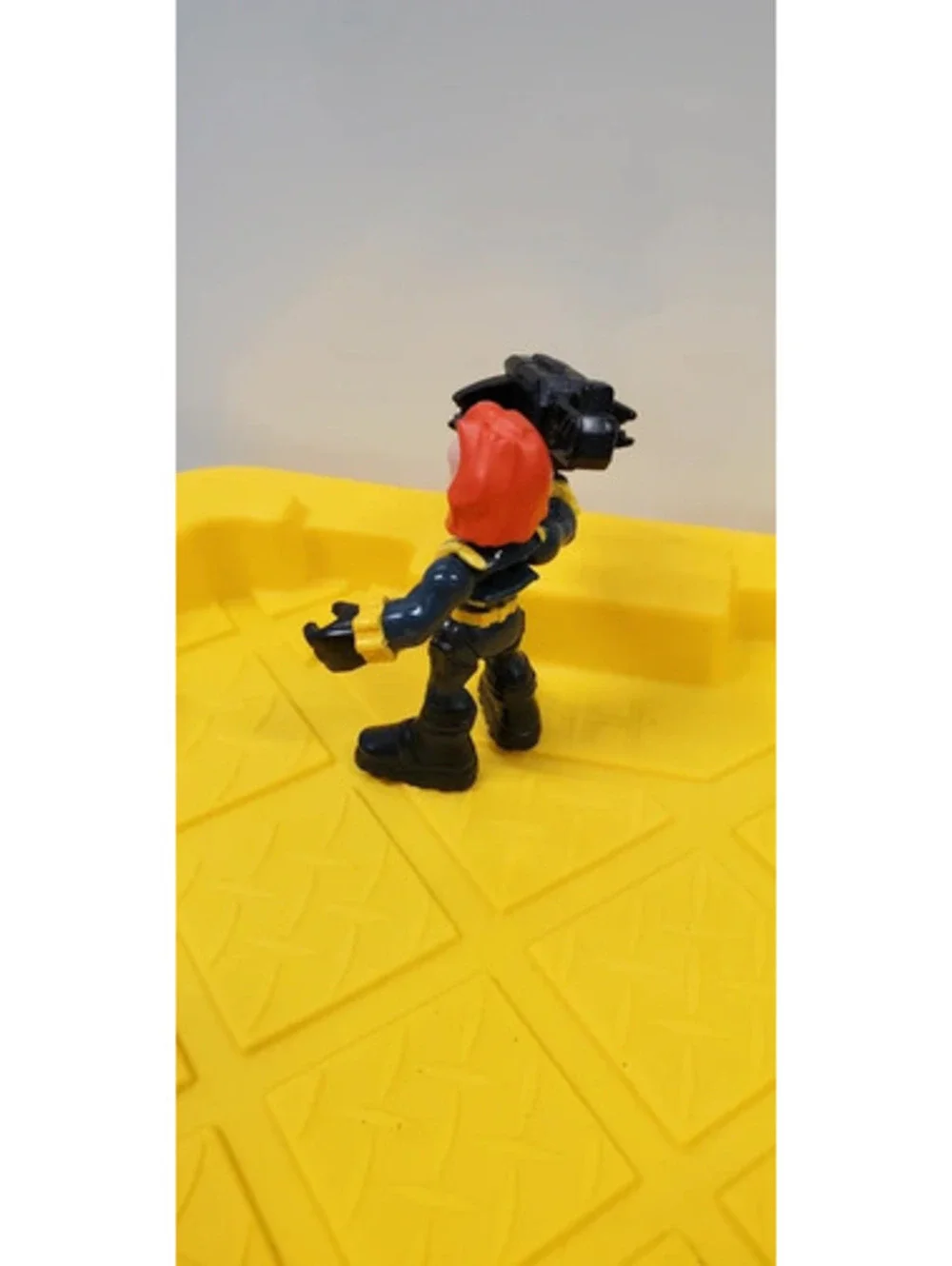 Playskool Heroes Marvel Super Hero Adventures Black Widow Action Figure Blaster